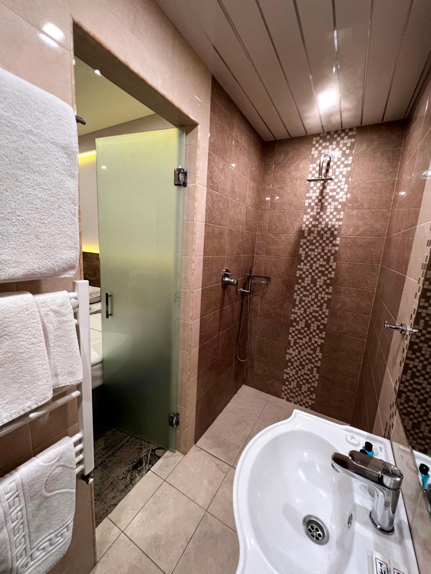 Evn Boutique Hotel Jerevan Buitenkant foto