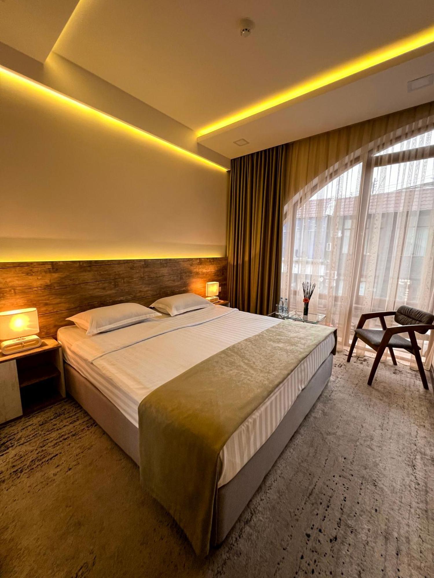Evn Boutique Hotel Jerevan Buitenkant foto