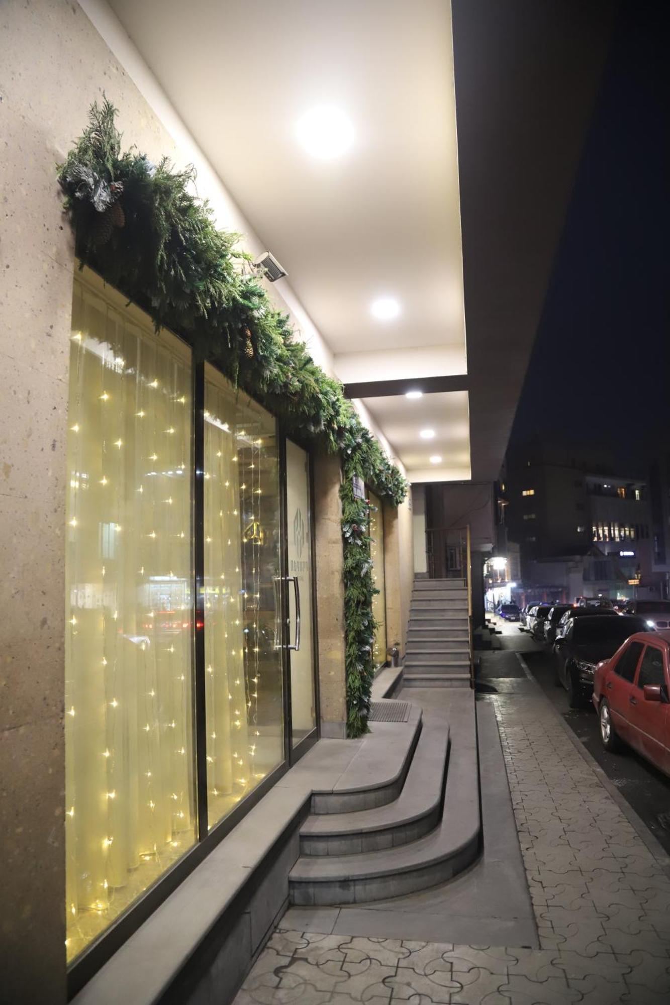 Evn Boutique Hotel Jerevan Buitenkant foto